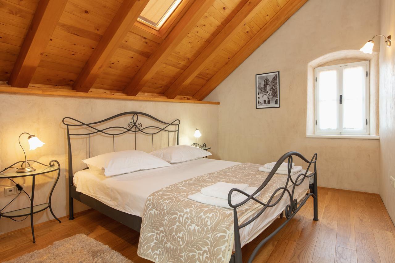 Villa Mama - Traditional Apartments In Omis, Free Parking Luaran gambar