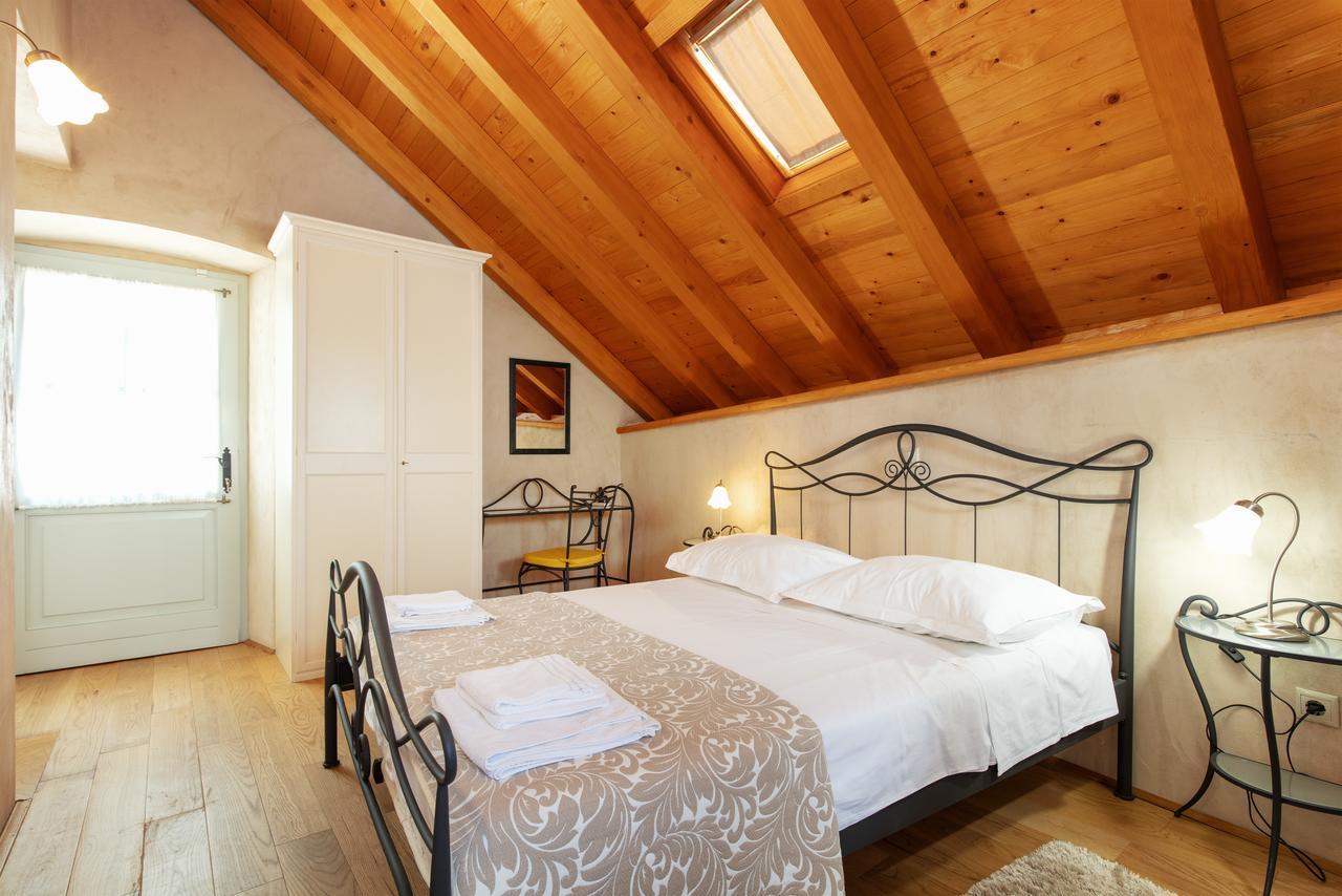 Villa Mama - Traditional Apartments In Omis, Free Parking Luaran gambar