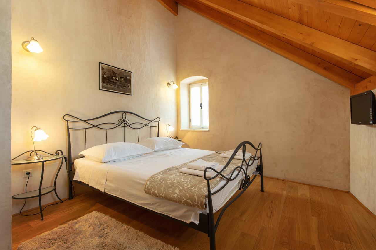 Villa Mama - Traditional Apartments In Omis, Free Parking Luaran gambar