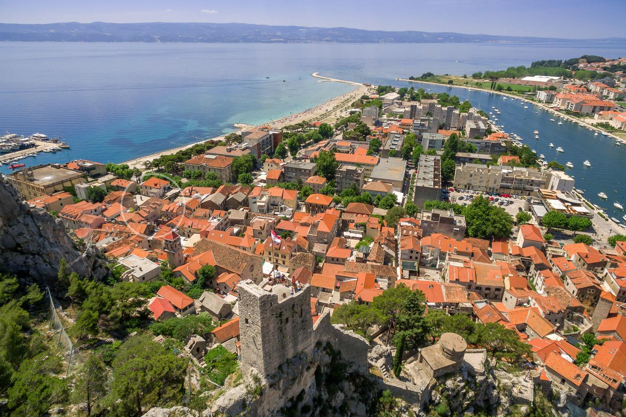 Villa Mama - Traditional Apartments In Omis, Free Parking Luaran gambar